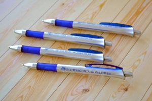 Printing on pens Printing on pens